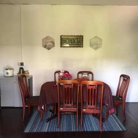 Sri Kandis Cottage Stay Kch Kuching Exterior photo